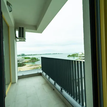 アパート Cristalex Sunset コンスタンツァ