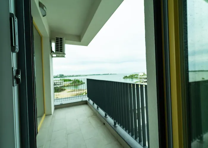 アパート Cristalex Sunset コンスタンツァ