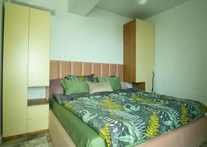 Cristalex Sunset アパート